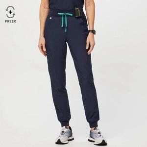 NWT • Figs • High Waisted Zamora FREEx Jogger Scrub Pants • Navy • SP